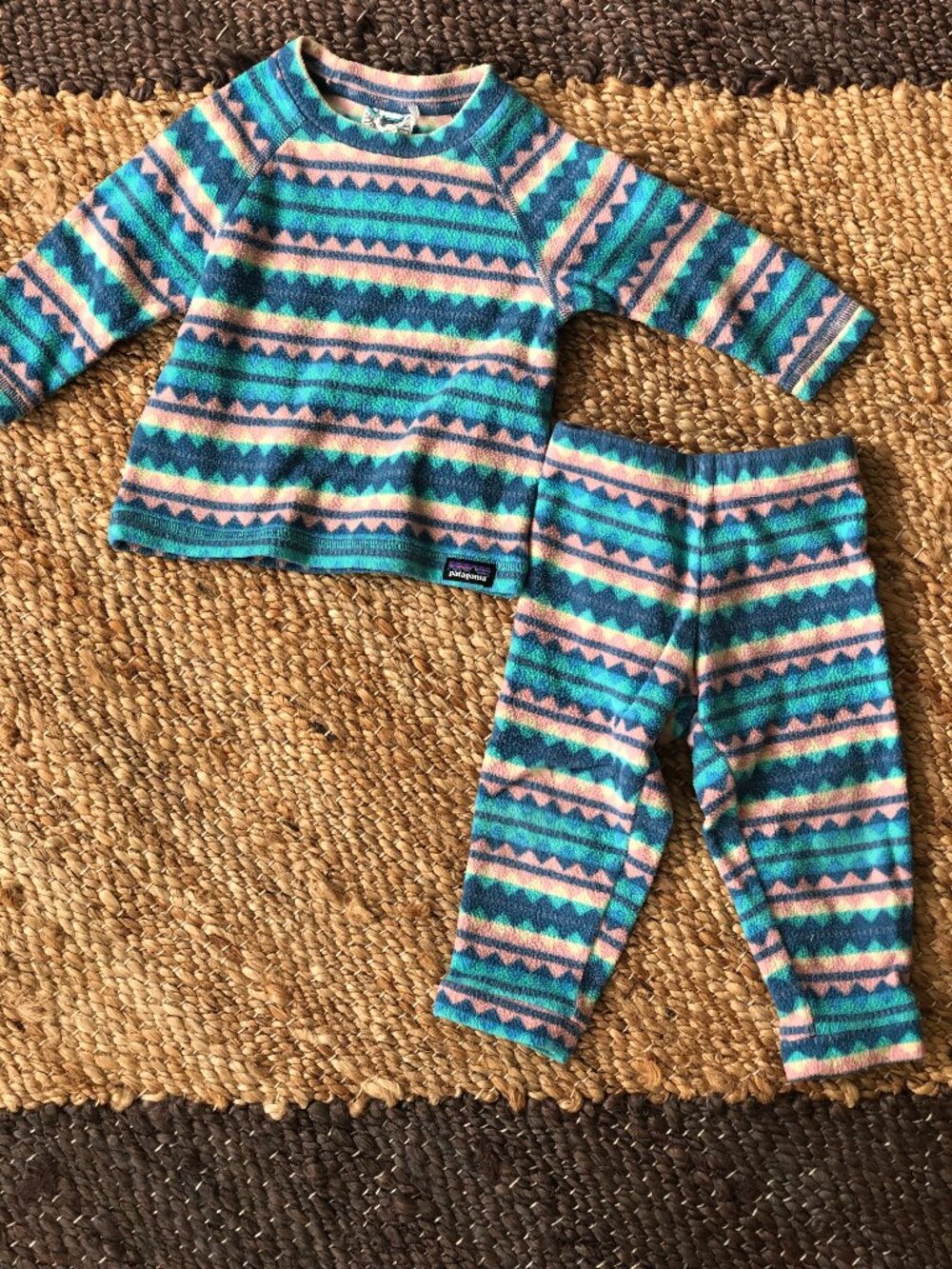 Patagonia Baby 6-12M Fleece Top & Pants Set Geometric Print